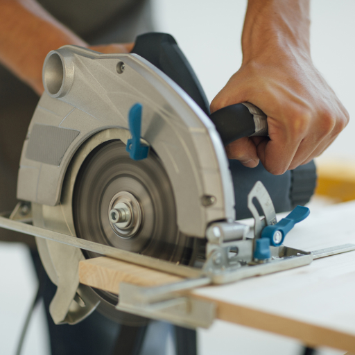 Power Saw Safety Considerations